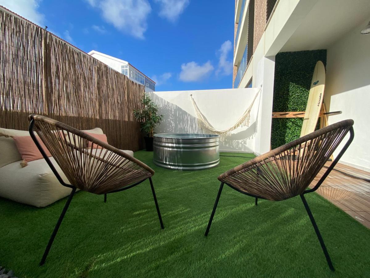 Supertubos Terrace